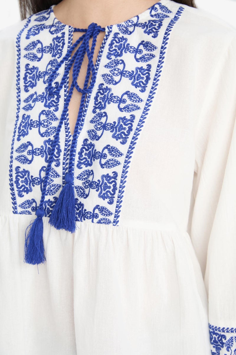 ديفاكتو بلوزة كم طويل مطرز ذو مظهر كتان قصة عادية أزرق - Image 5